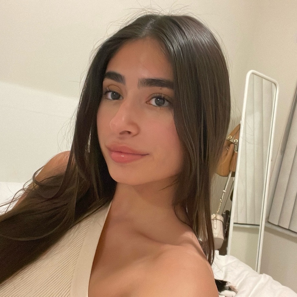 Meet your Posher, Isabella